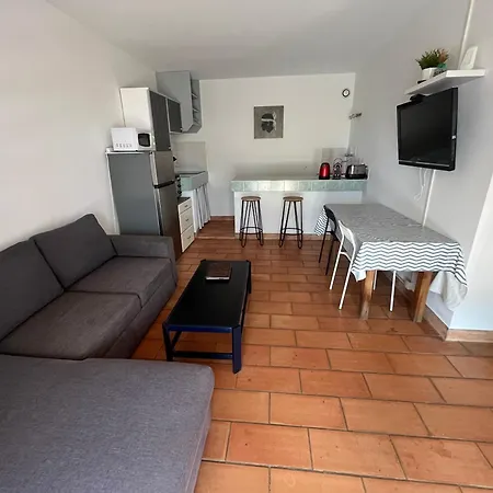 Rez De Bordure Ajaccio (Corsica)